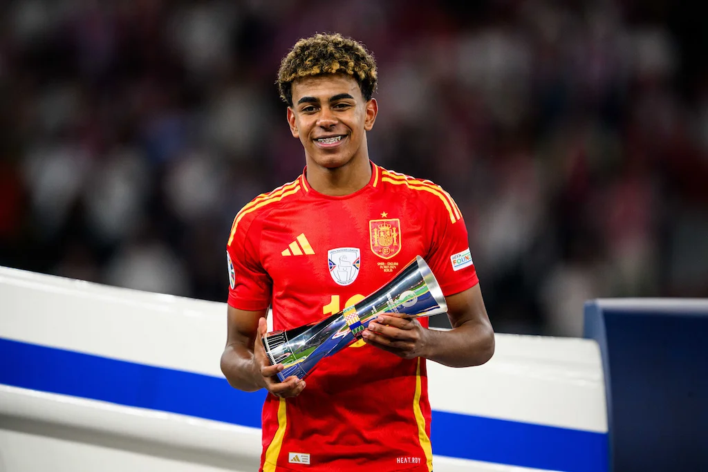 Lamine Yamal é um dos jovens jogadores para ficar de olho na Copa do Mundo de 2026. jovens-jogadores-copa-do-mundo-2026-lamine-yamal.webp