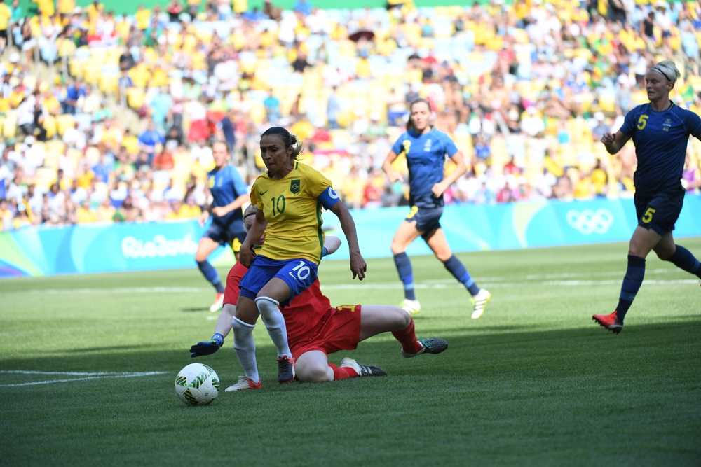 Marta em ação pela Seleção Brasileira Feminina; imagem do artigo sobre 'Marta vai jogar a Copa de 2027?